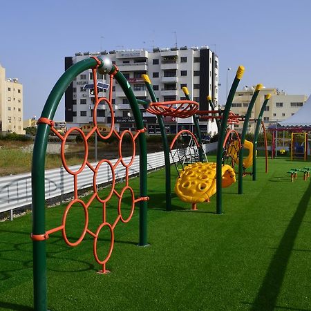 Alora Apartments Larnaca Exterior photo