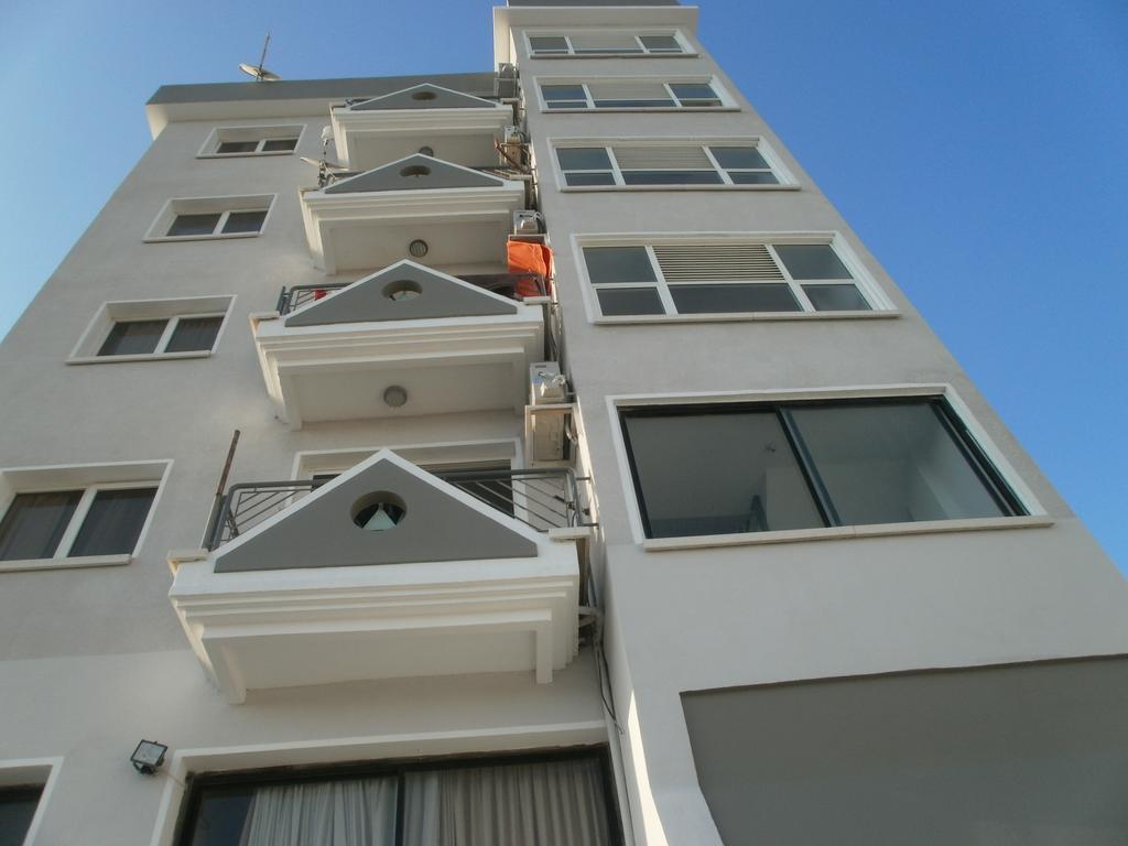 Alora Apartments Larnaca Exterior photo