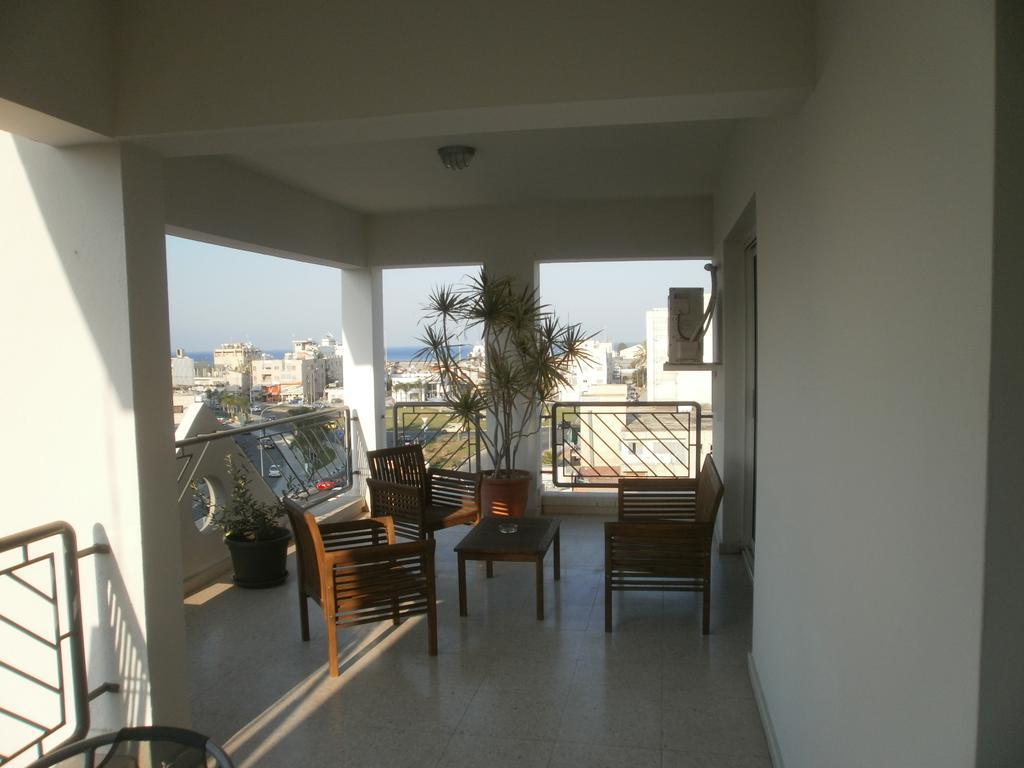 Alora Apartments Larnaca Exterior photo