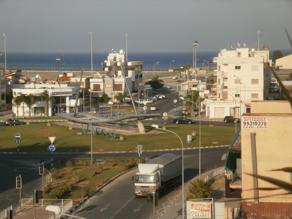 Alora Apartments Larnaca Exterior photo