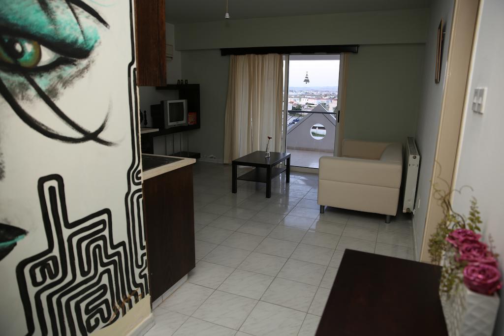 Alora Apartments Larnaca Exterior photo